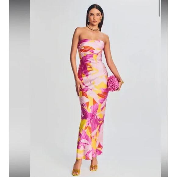 retrofête Dresses & Skirts - Retrofête  Silk Mermaid Sleeveless Strapless Keaton Gown SZ L
